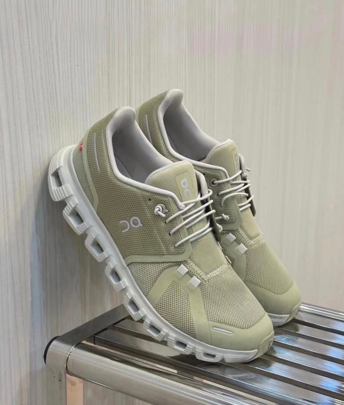 On Running Cloud 6 Caper Ice