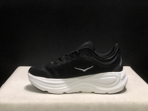 HOKA ONE ONE Bondi 9