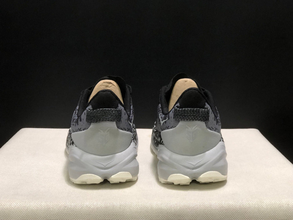 HOKA ONE ONE SPEED GOAT 6